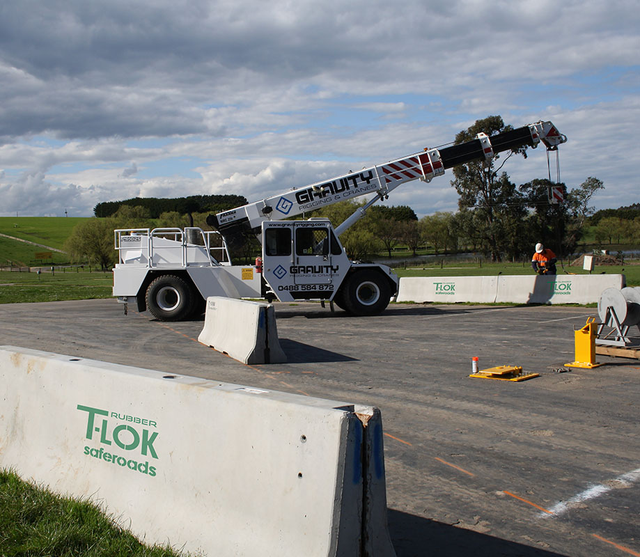 Rubber T-Lok Barrier