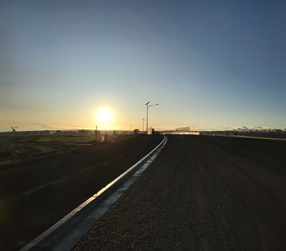 Roadway Solar V-LED Light