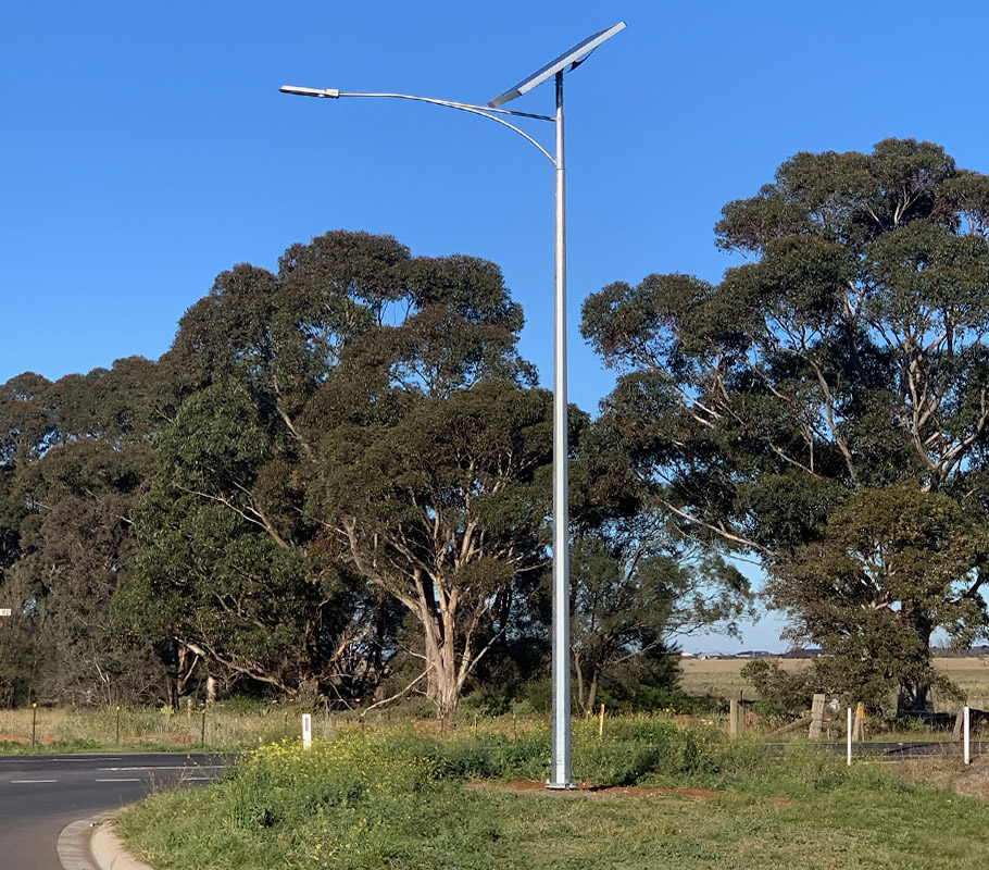 Roadway Solar V-LED Light