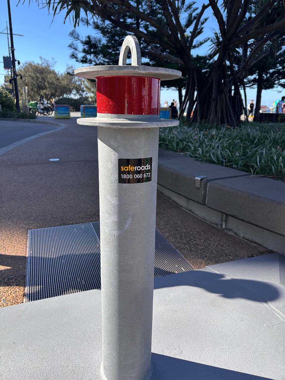 Blade Solar Light - Hinged Pole